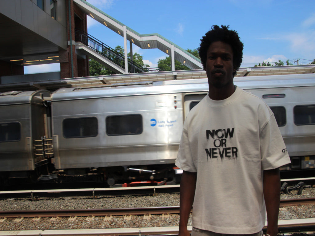NOW OR NEVER OVERSIZED TEE